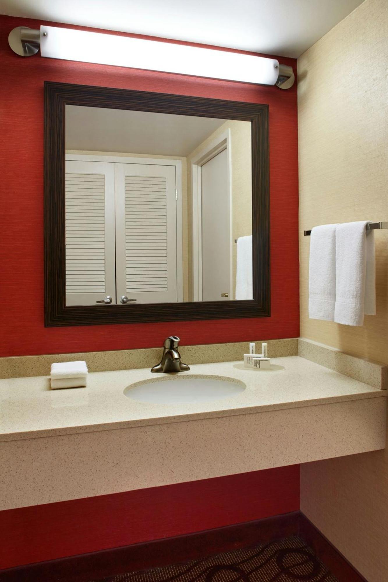 Courtyard By Marriott Niagara Falls Esterno foto